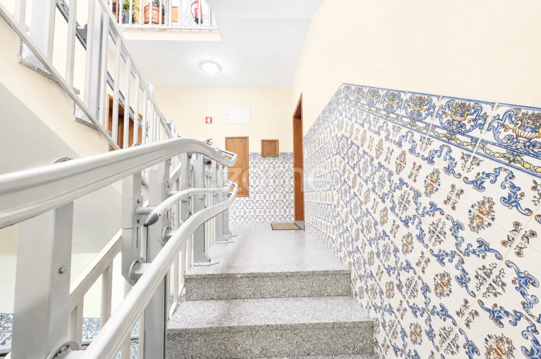 Apartamento T2 para Venda em Lodares Foto 5