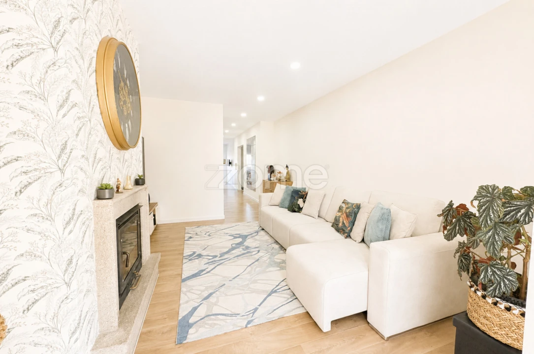 Apartamento T2 para Venda em Lodares Foto 9