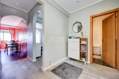 Apartamento T2 para Venda em Queluz e Belas