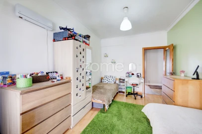 Apartamento T2 para Venda em Queluz e Belas