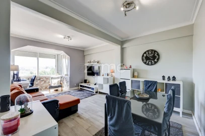 Apartamento T2 para Venda em Queluz e Belas