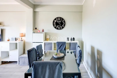 Apartamento T2 para Venda em Queluz e Belas
