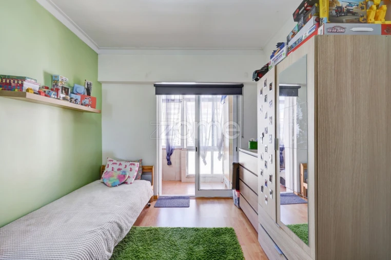 Apartamento T2 para Venda em Queluz e Belas Foto 21
