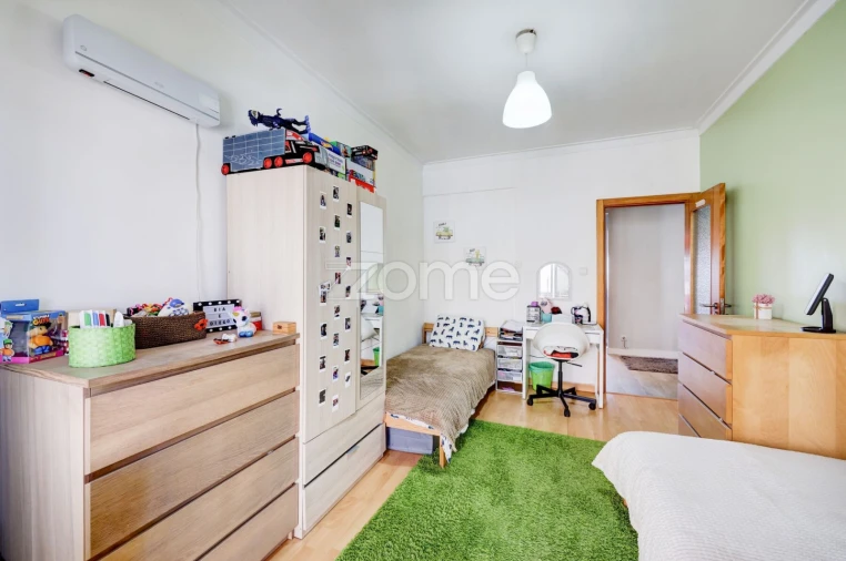 Apartamento T2 para Venda em Queluz e Belas Foto 23