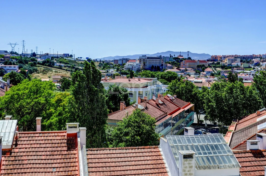 Apartamento T2 para Venda em Queluz e Belas Foto 18