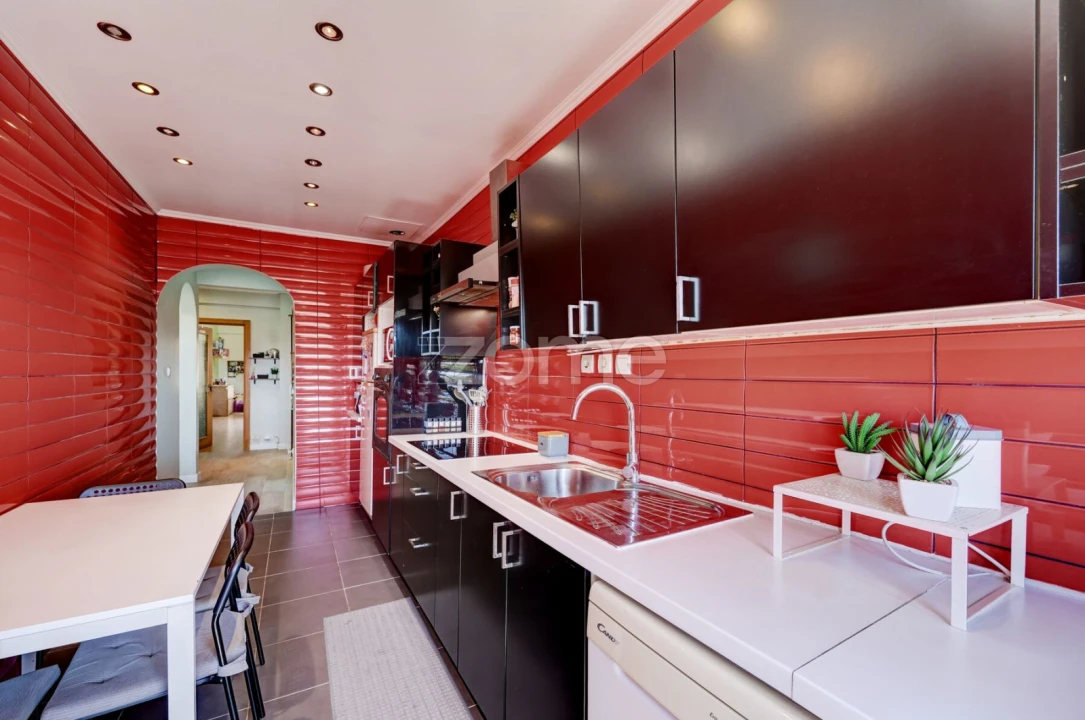 Apartamento T2 para Venda em Queluz e Belas Foto 13