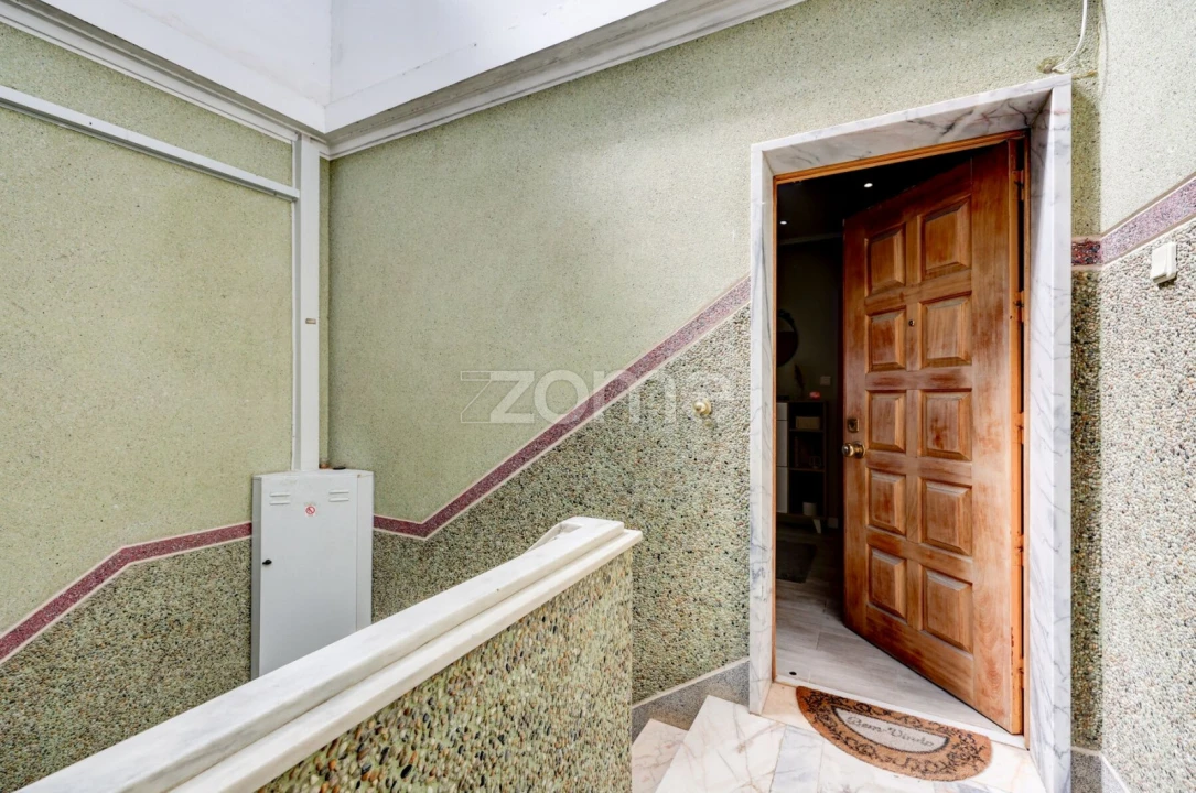 Apartamento T2 para Venda em Queluz e Belas Foto 29