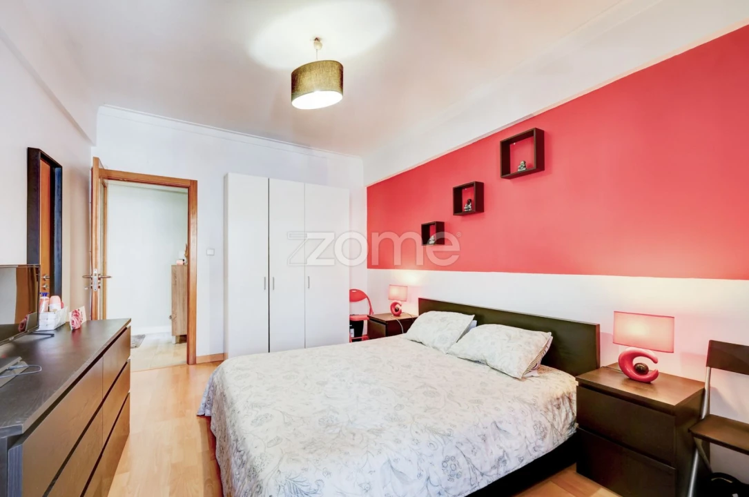 Apartamento T2 para Venda em Queluz e Belas Foto 16