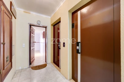 Apartamento T2 para Venda em Cacém e São Marcos