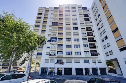 Apartamento T2 para Venda em Cacém e São Marcos