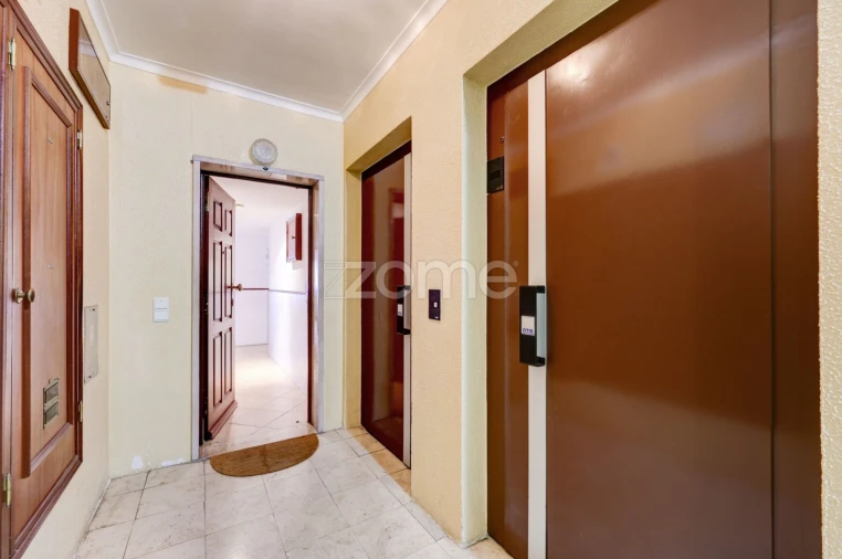 Apartamento T2 para Venda em Cacém e São Marcos Foto 31