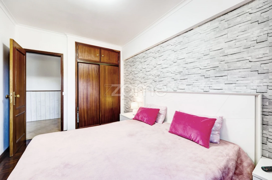 Apartamento T2 para Venda em Cacém e São Marcos Foto 20
