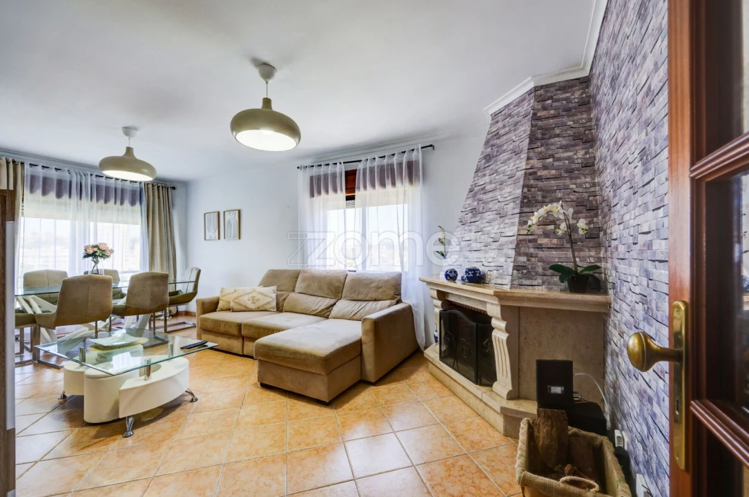 Apartamento T2 para Venda em Cacém e São Marcos Foto 4