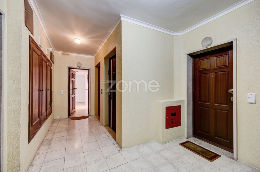 Apartamento T2 para Venda em Cacém e São Marcos Foto 30