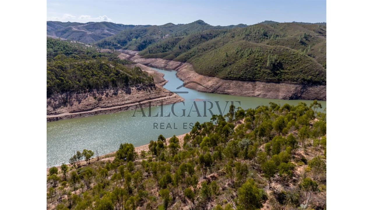 Terreno para Venda em Alferce Foto 1