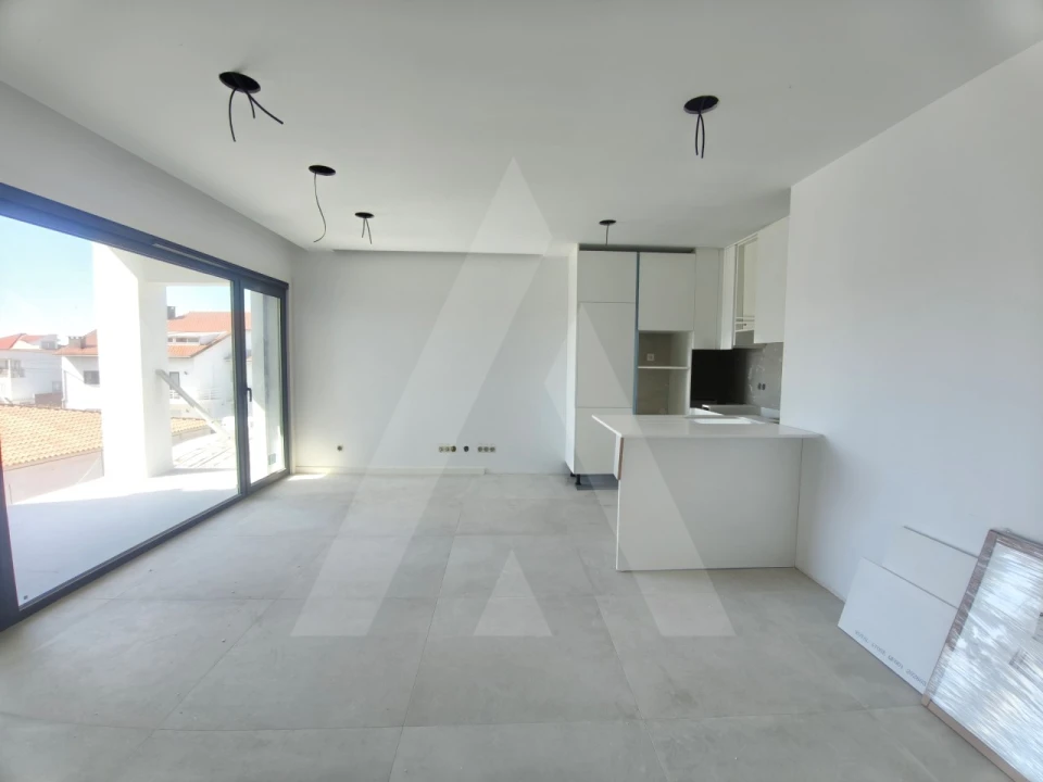 Apartamento T1 para Venda em Aradas Foto 1