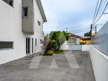Moradia T5 para Venda em Ovar, São João, Arada e São Vicente de Pereira Jusã