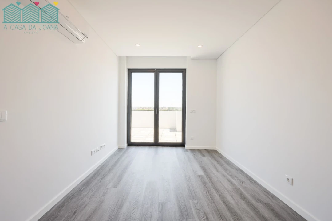 Apartamento T1 para Arrendamento em Glória e Vera Cruz Foto 8