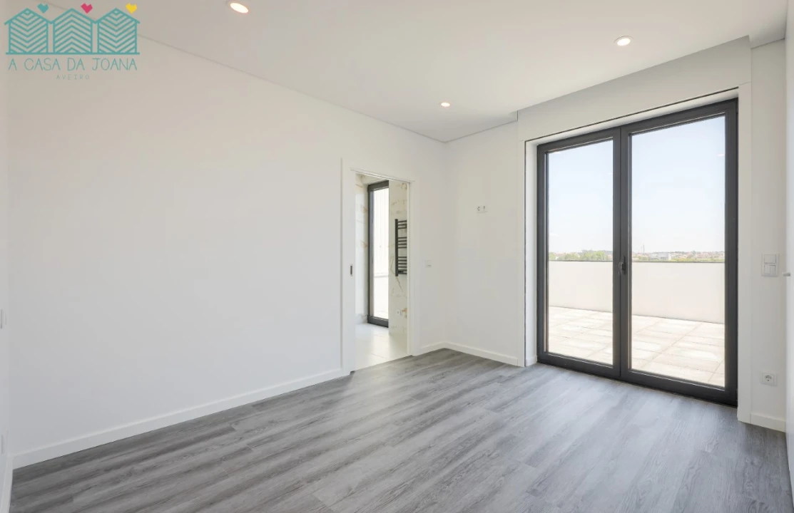 Apartamento T1 para Arrendamento em Glória e Vera Cruz Foto 12