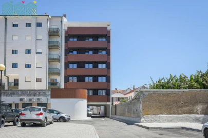 Apartamento T1 para Arrendamento em Glória e Vera Cruz