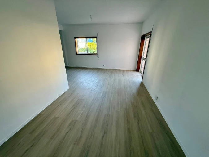 Apartamento T2 para Venda em Rio Tinto Foto 7