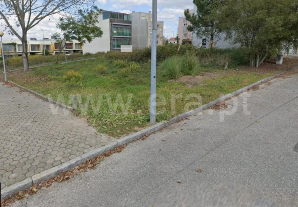 Terreno para Venda em Pedroso e Seixezelo Foto 2