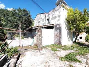 Moradia T2 para Venda em Maçãs de D. Maria
