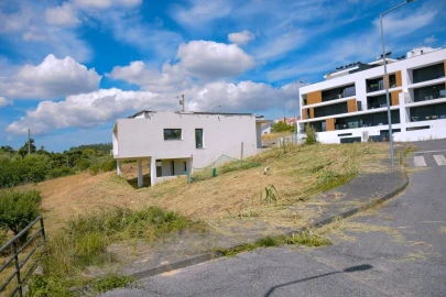 Terreno para Venda em Marrazes e Barosa