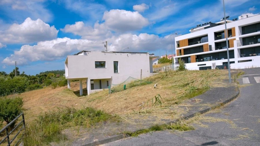Terreno para Venda em Marrazes e Barosa