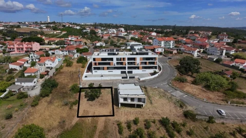 Terreno para Venda em Marrazes e Barosa