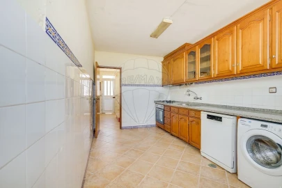 Moradia T3 para Venda em Azeitão (São Lourenço e São Simão)