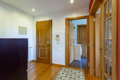 Apartamento T2 para Venda em Oeiras e São Julião da Barra, Paço de Arcos e Caxias