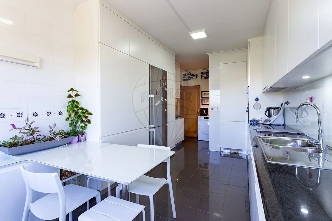 Apartamento T2 para Venda em Oeiras e São Julião da Barra, Paço de Arcos e Caxias Foto 14