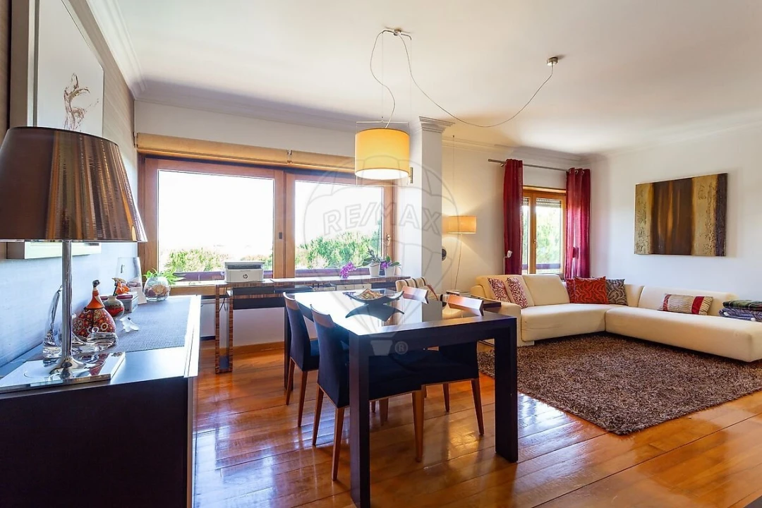 Apartamento T2 para Venda em Oeiras e São Julião da Barra, Paço de Arcos e Caxias Foto 1