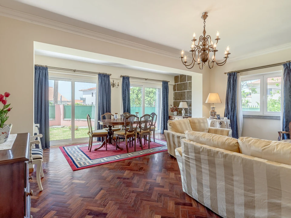 Moradia T8 para Venda em Carcavelos e Parede Foto 4