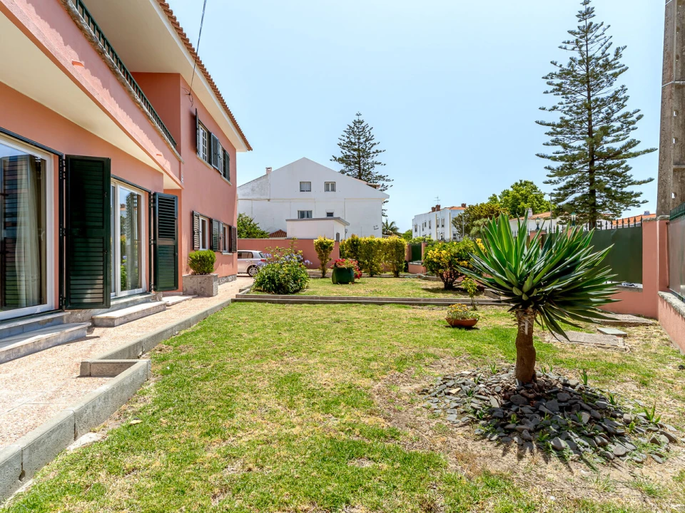 Moradia T8 para Venda em Carcavelos e Parede Foto 6