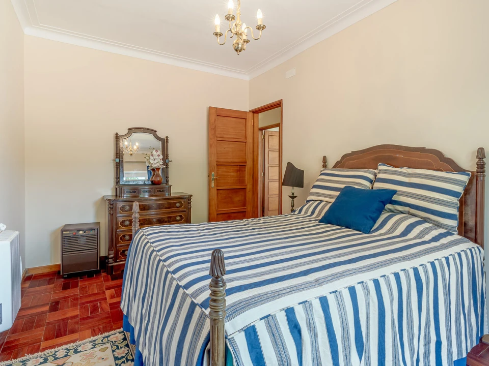 Moradia T8 para Venda em Carcavelos e Parede Foto 17