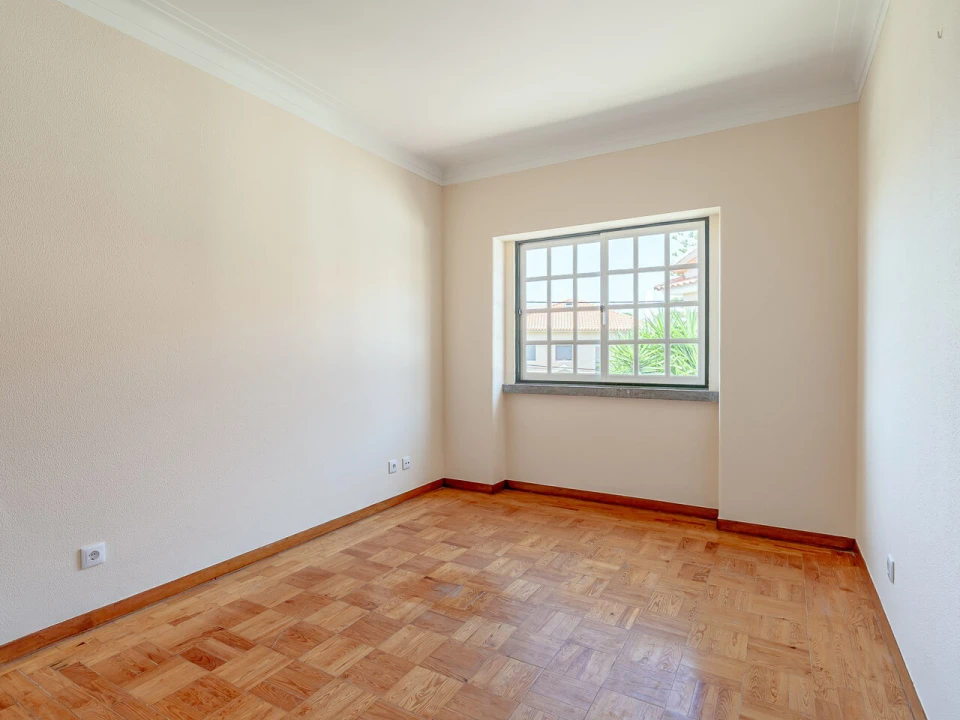 Moradia T8 para Venda em Carcavelos e Parede Foto 32