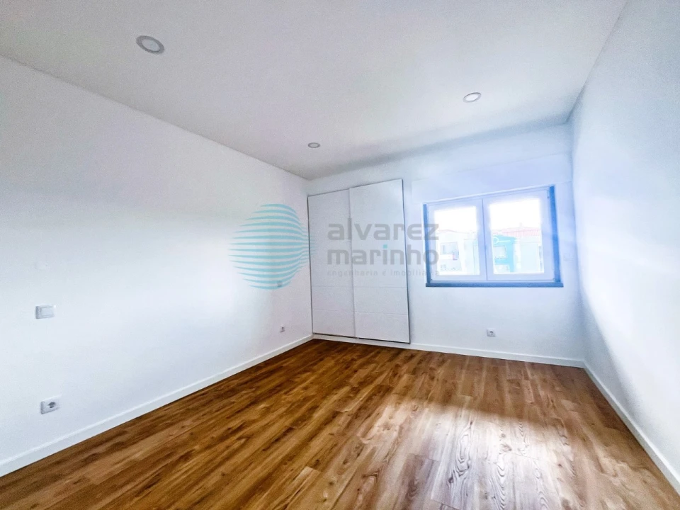 Apartamento T2 para Venda em Lourinhã e Atalaia Foto 9