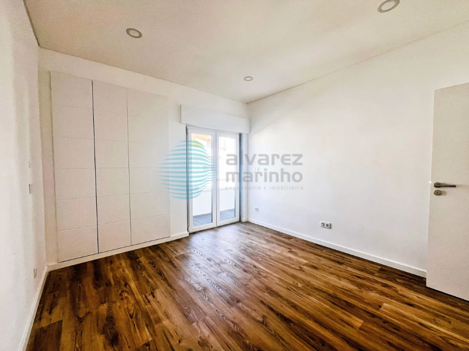 Apartamento T2 para Venda em Lourinhã e Atalaia Foto 11