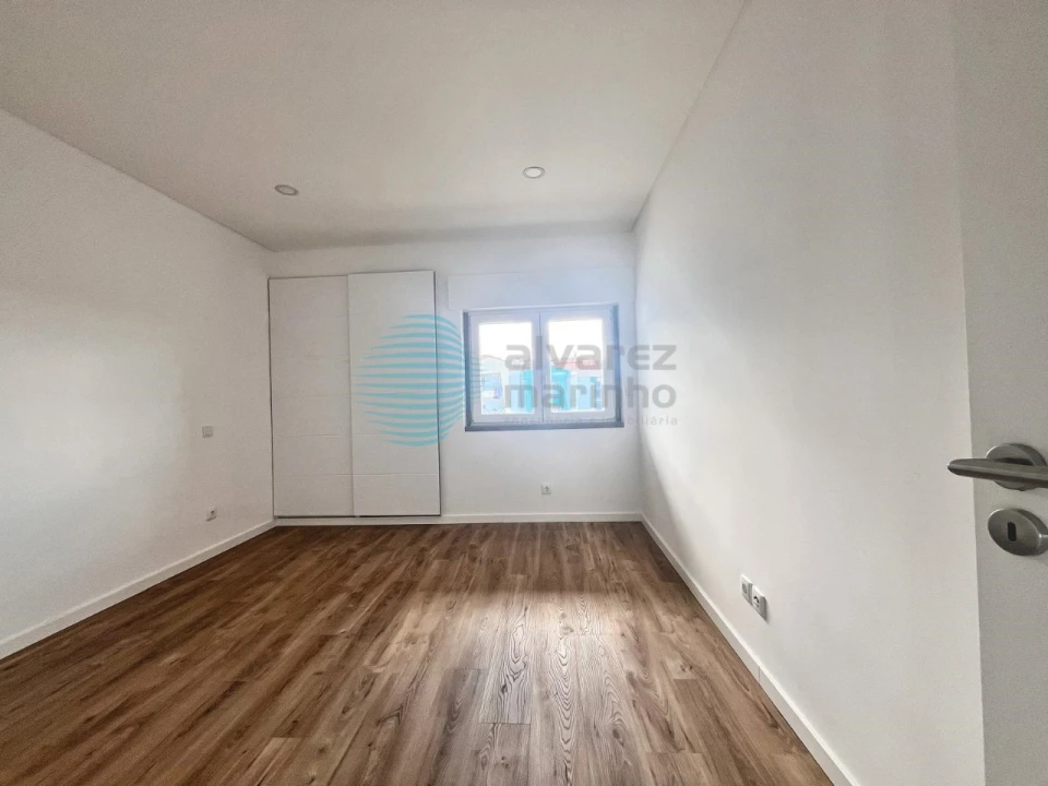 Apartamento T2 para Venda em Lourinhã e Atalaia Foto 9