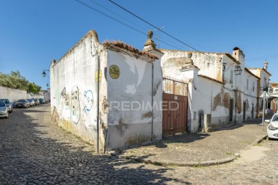 Moradia T0 para Venda em Évora (São Mamede, Sé, São Pedro e Santo Antão)