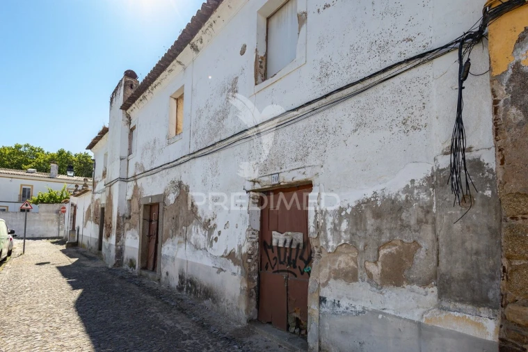 Moradia T0 para Venda em Évora (São Mamede, Sé, São Pedro e Santo Antão) Foto 4