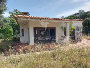 Moradia T3 para Venda em Albufeira e Olhos de Água