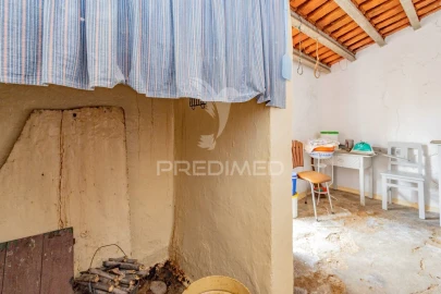 Moradia T4 para Venda em São Sebastião da Giesteira e Nossa Senhora da Boa Fé