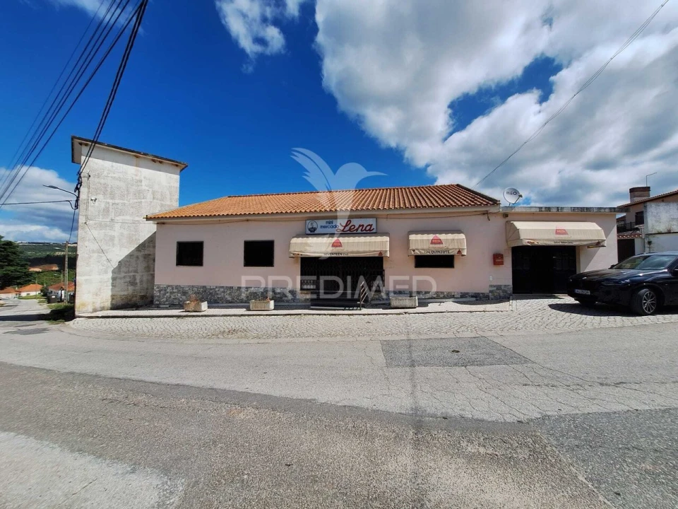 Loja para Venda em Alcanede Foto 1