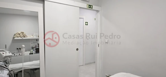 Loja para Venda em Corroios