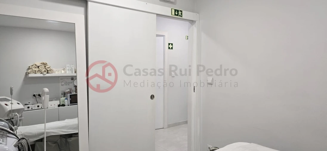 Loja para Venda em Corroios Foto 10