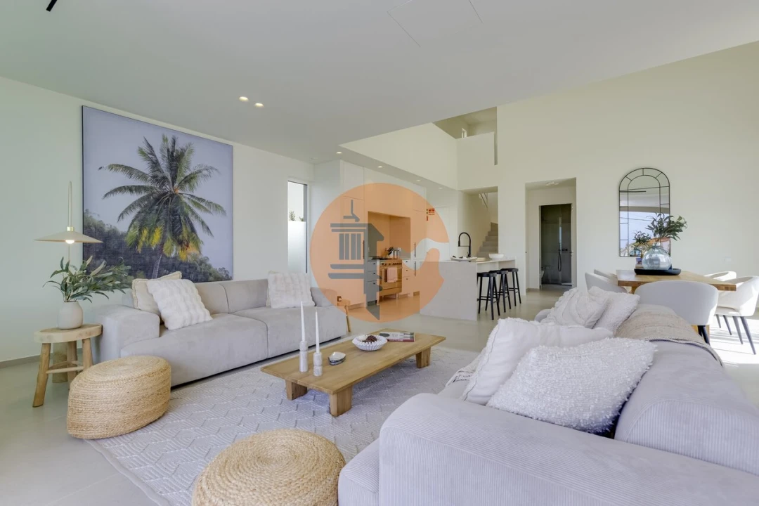 Moradia T3 para Venda em Santa Barbara de Nexe Foto 12