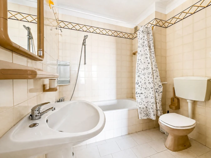 Apartamento T1 para Venda em Portimão Foto 8